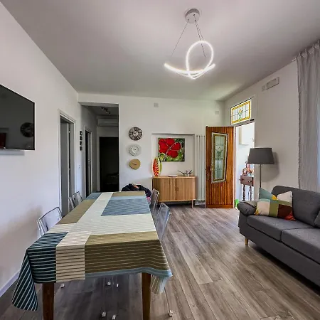 Holiday home Casa Mirella *